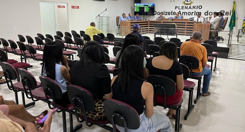 Câmara Municipal de Lagoa do Barro do Piauí realiza mais uma sessão legislativa com aprovação de matérias importantes