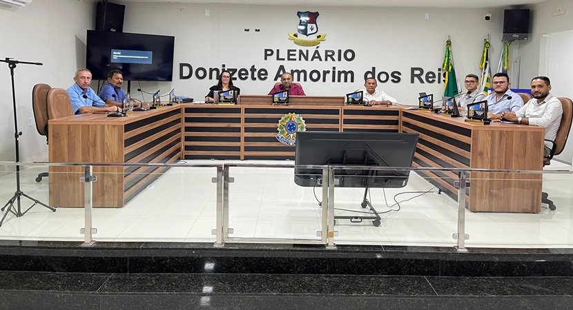 Câmara Municipal de Lagoa do Barro do Piauí realiza sessões ordinárias e protocola novos projetos e requerimentos