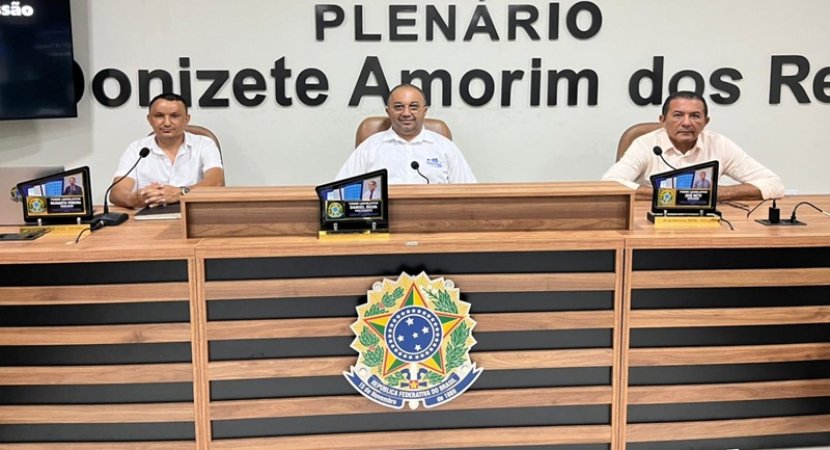 Câmara Municipal realiza penúltima sessão legislativa de 2025 em Lagoa do Barro do Piauí
