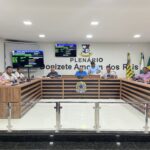 Sessão da Câmara Municipal de Lagoa do Barro do Piauí aprova projetos e pareceres.